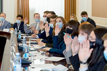 Сегодня к работе приступил новый состав Молодежного парламента при Законодательном Собрании